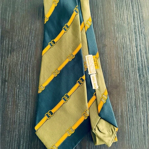 HERMES Vintage Silk Tie - Picture 2 of 10
